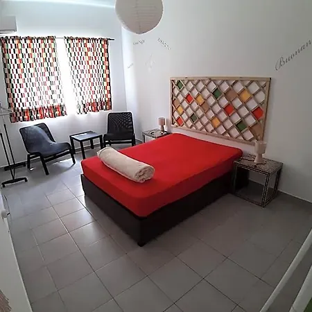 Hostel Alameda *