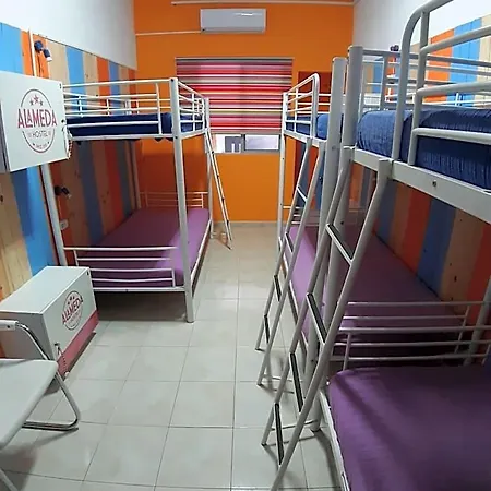 Alameda Hostel *