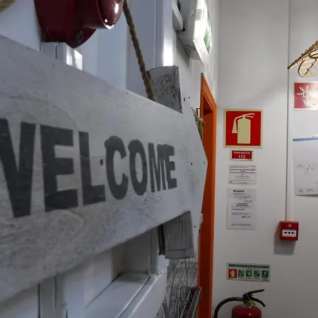 Alameda بيت شباب