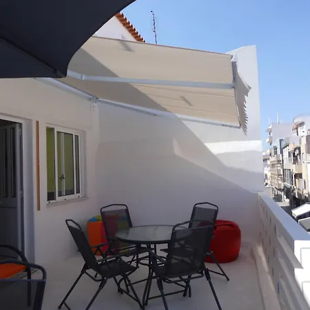 بيت شباب Alameda بورتيماو