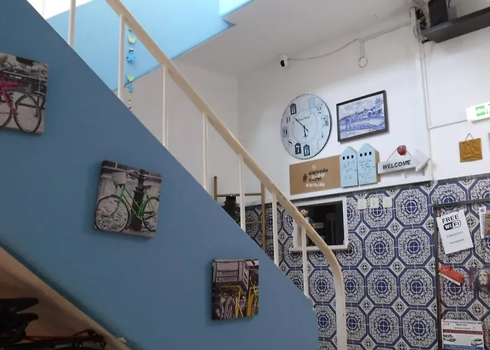 Alameda Hostel *